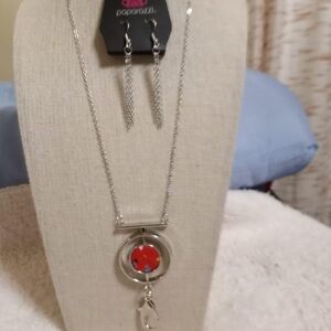Boulevard Bazaar LANYARD necklace. NWT